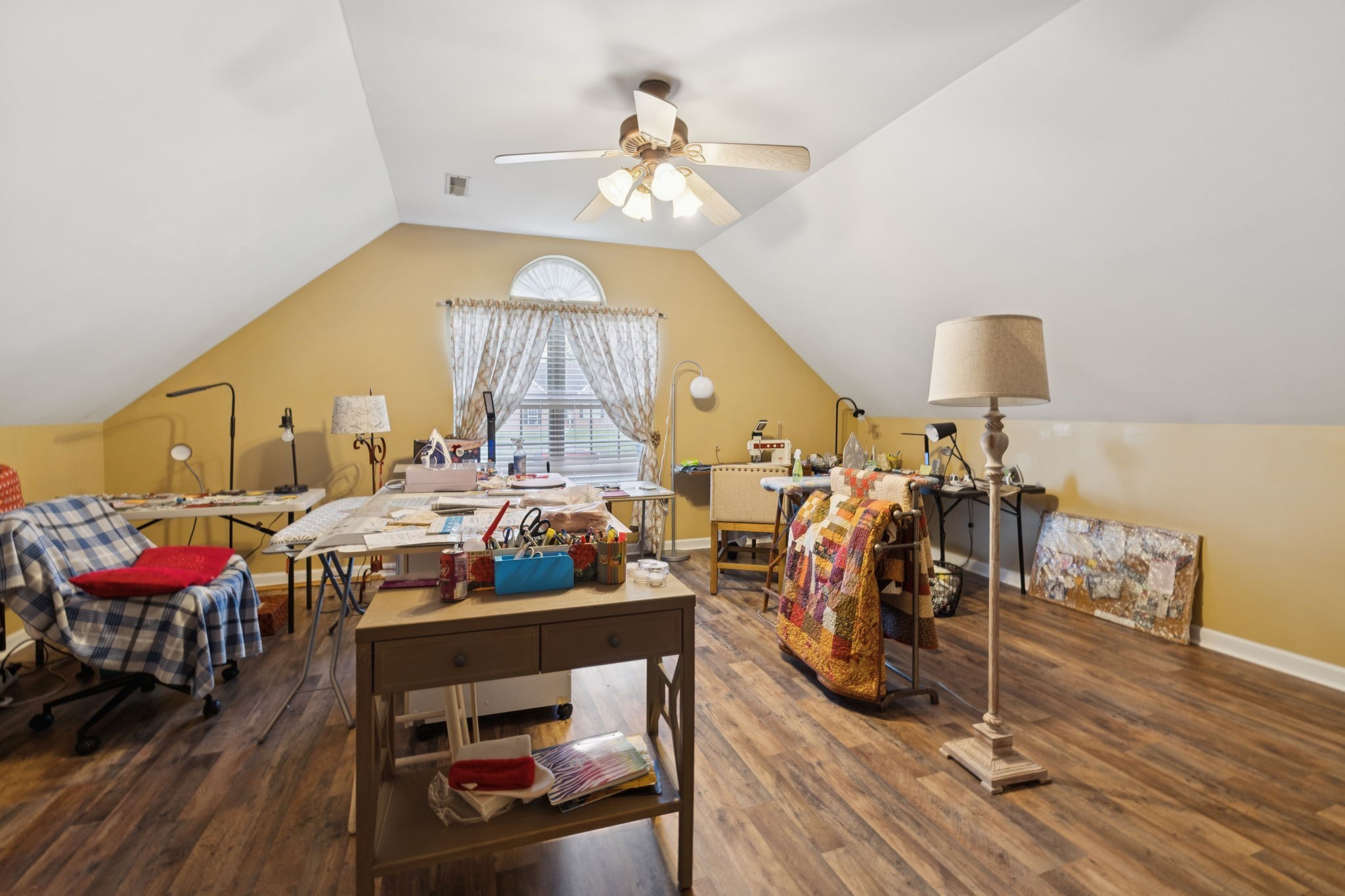 114 Falling Branch Ct