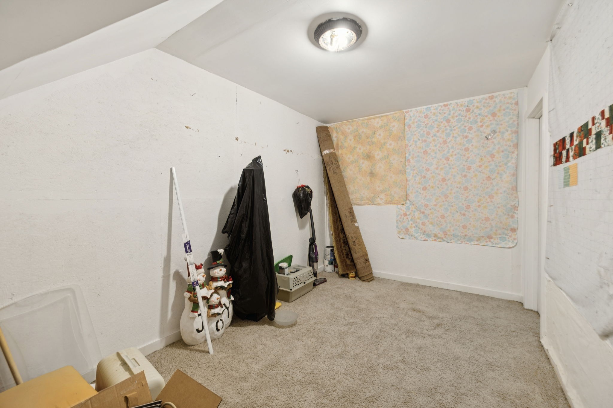 114 Falling Branch Ct