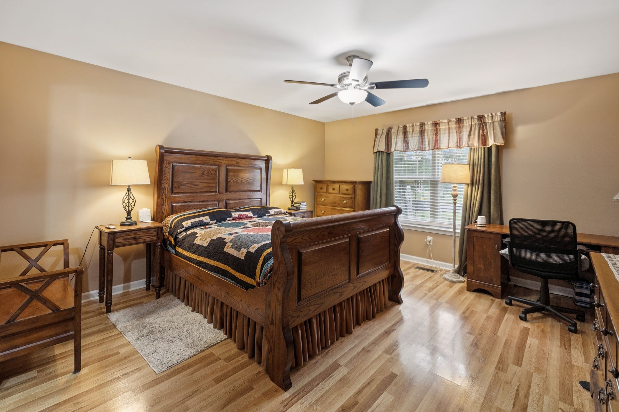 114 Falling Branch Ct