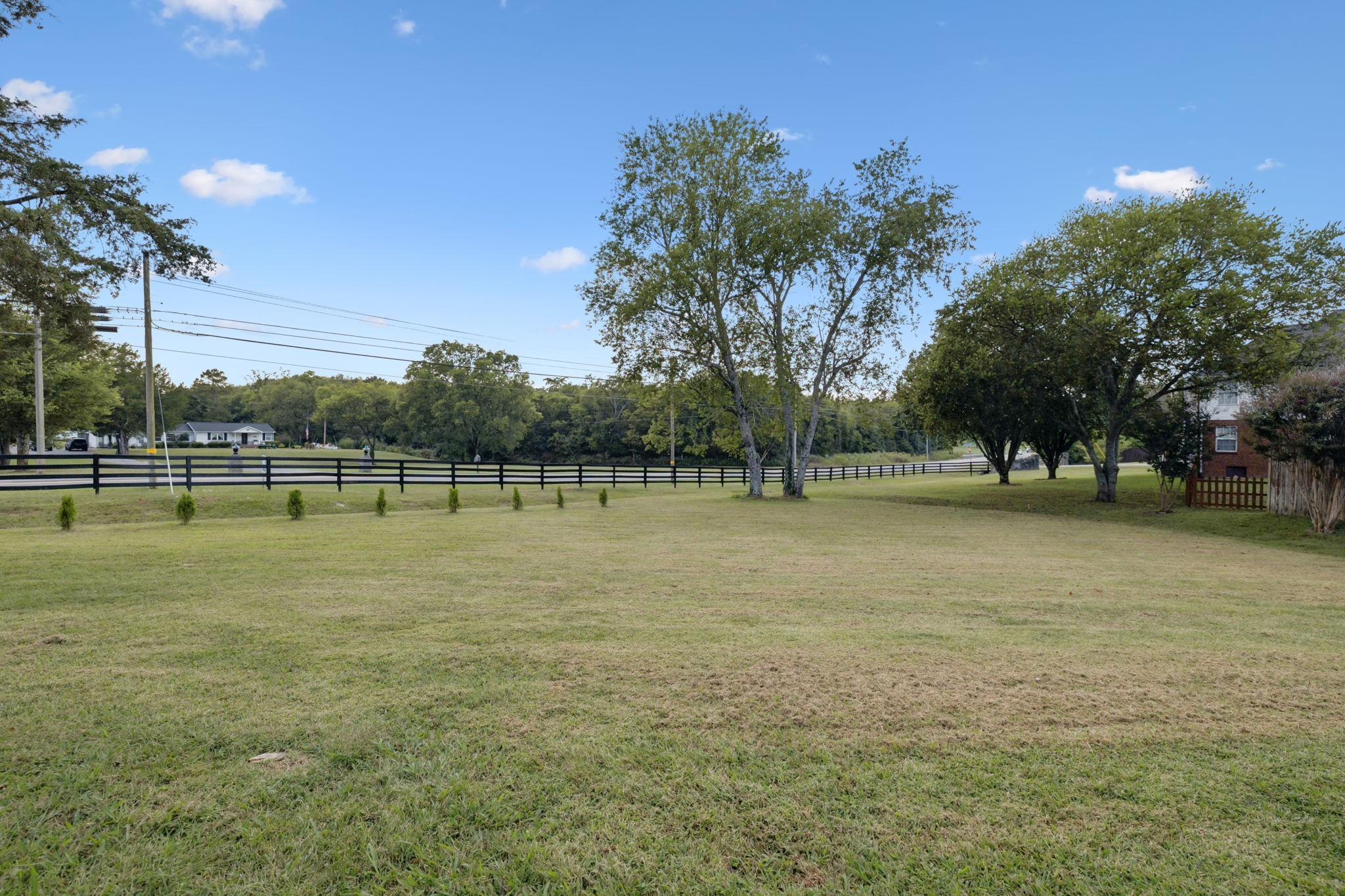 114 Falling Branch Ct