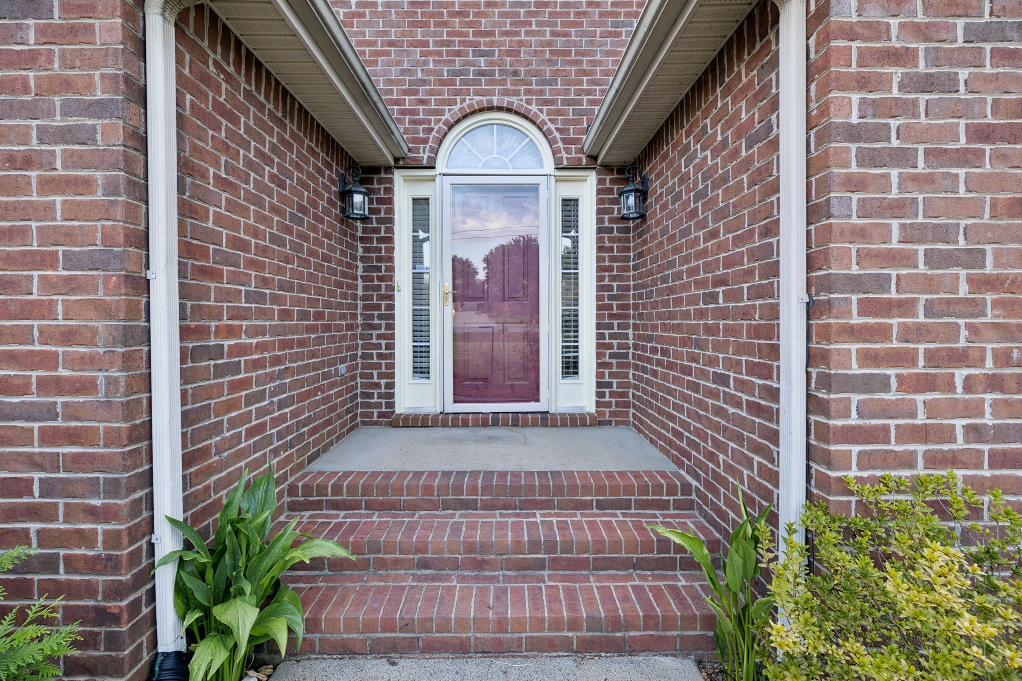 114 Falling Branch Ct