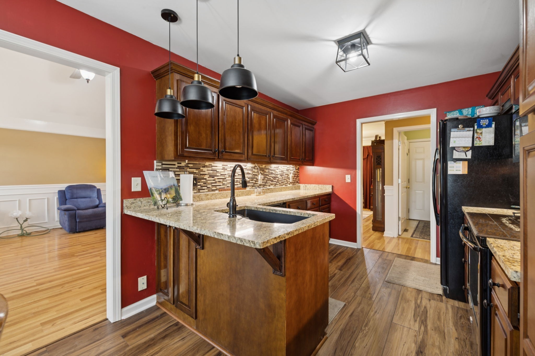 114 Falling Branch Ct