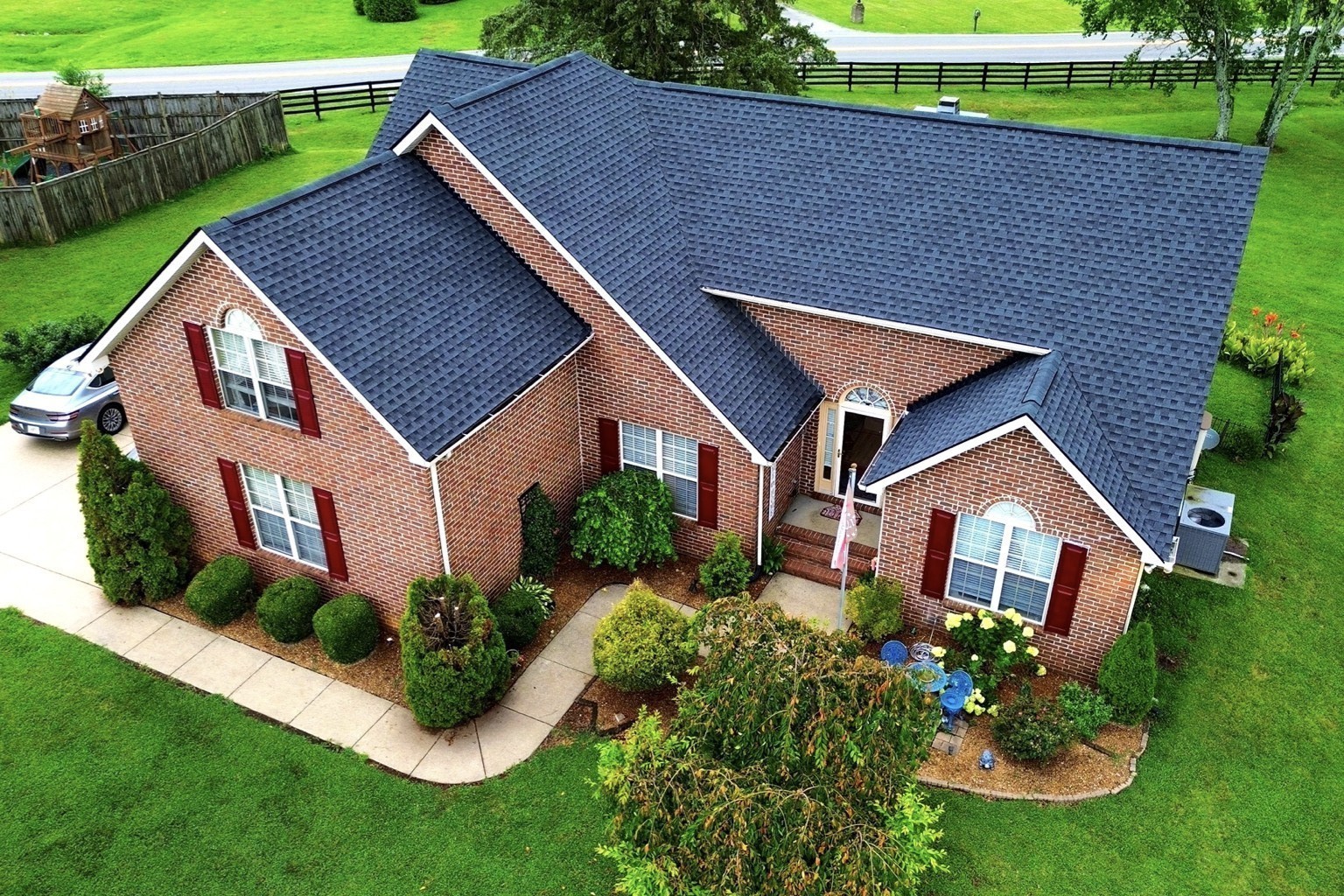 114 Falling Branch Ct