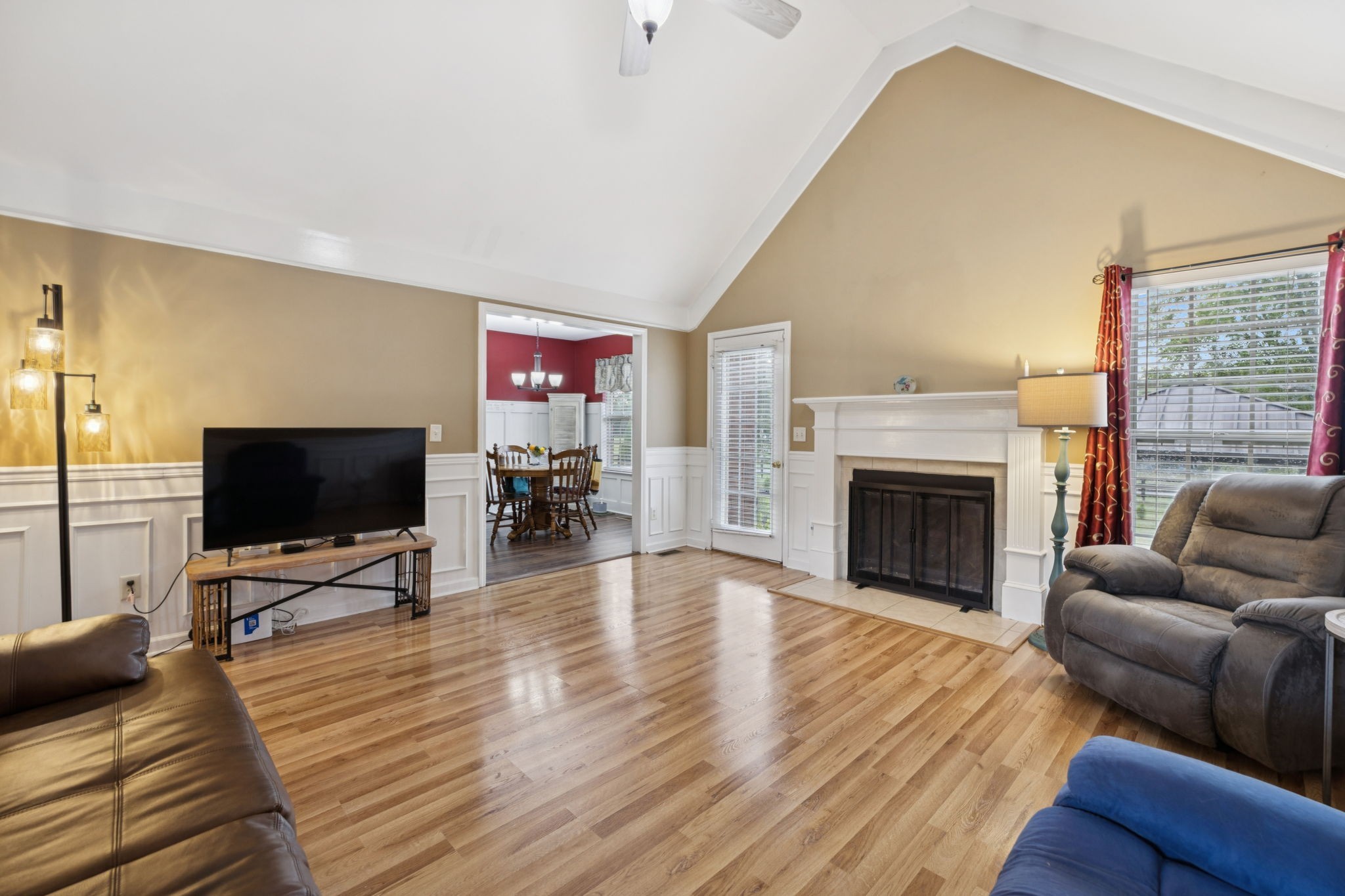 114 Falling Branch Ct