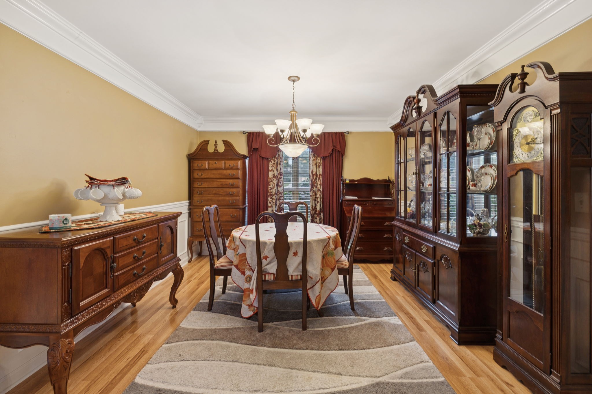 114 Falling Branch Ct