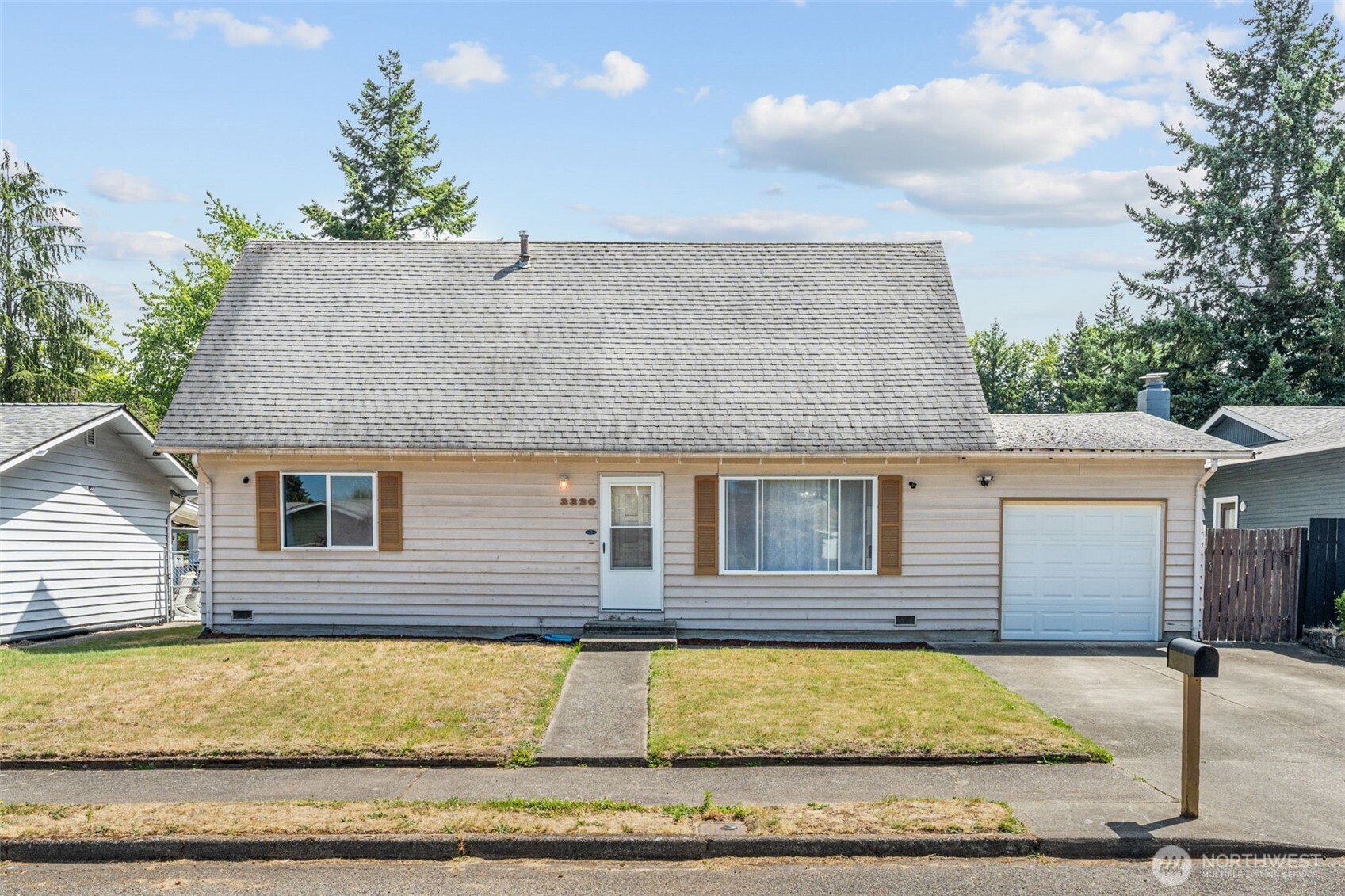 3320 V Street SE