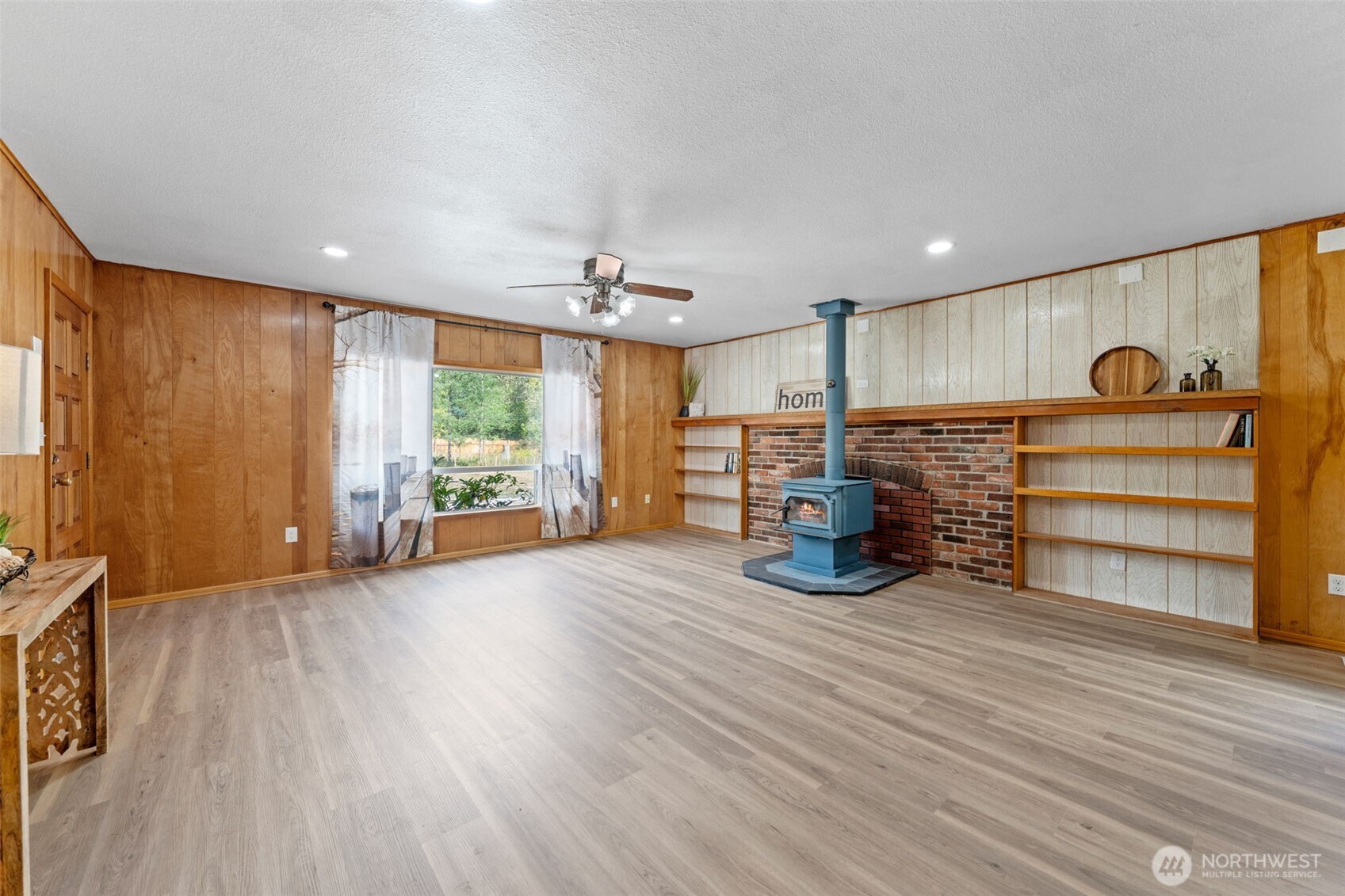 11502 200th Street E