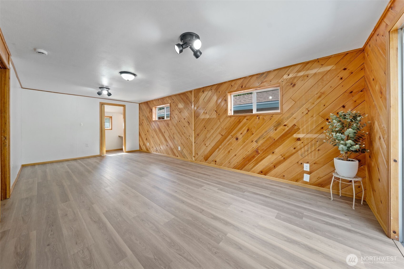 11502 200th Street E