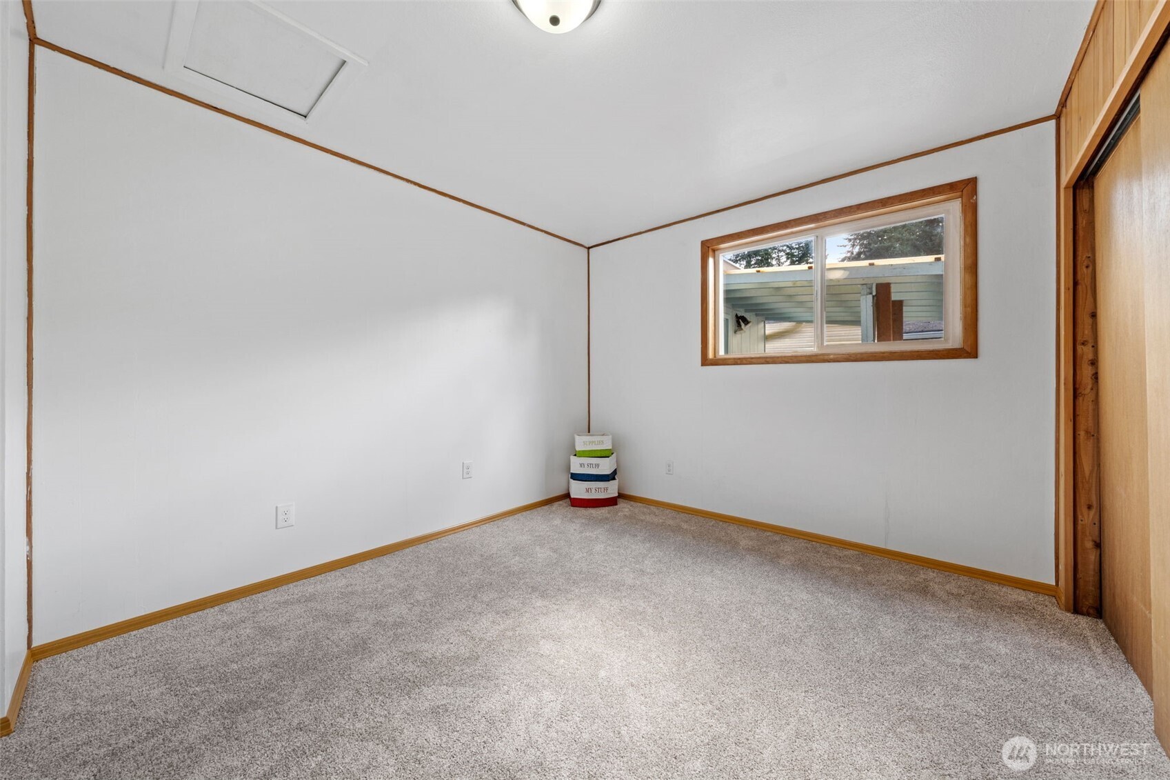 11502 200th Street E