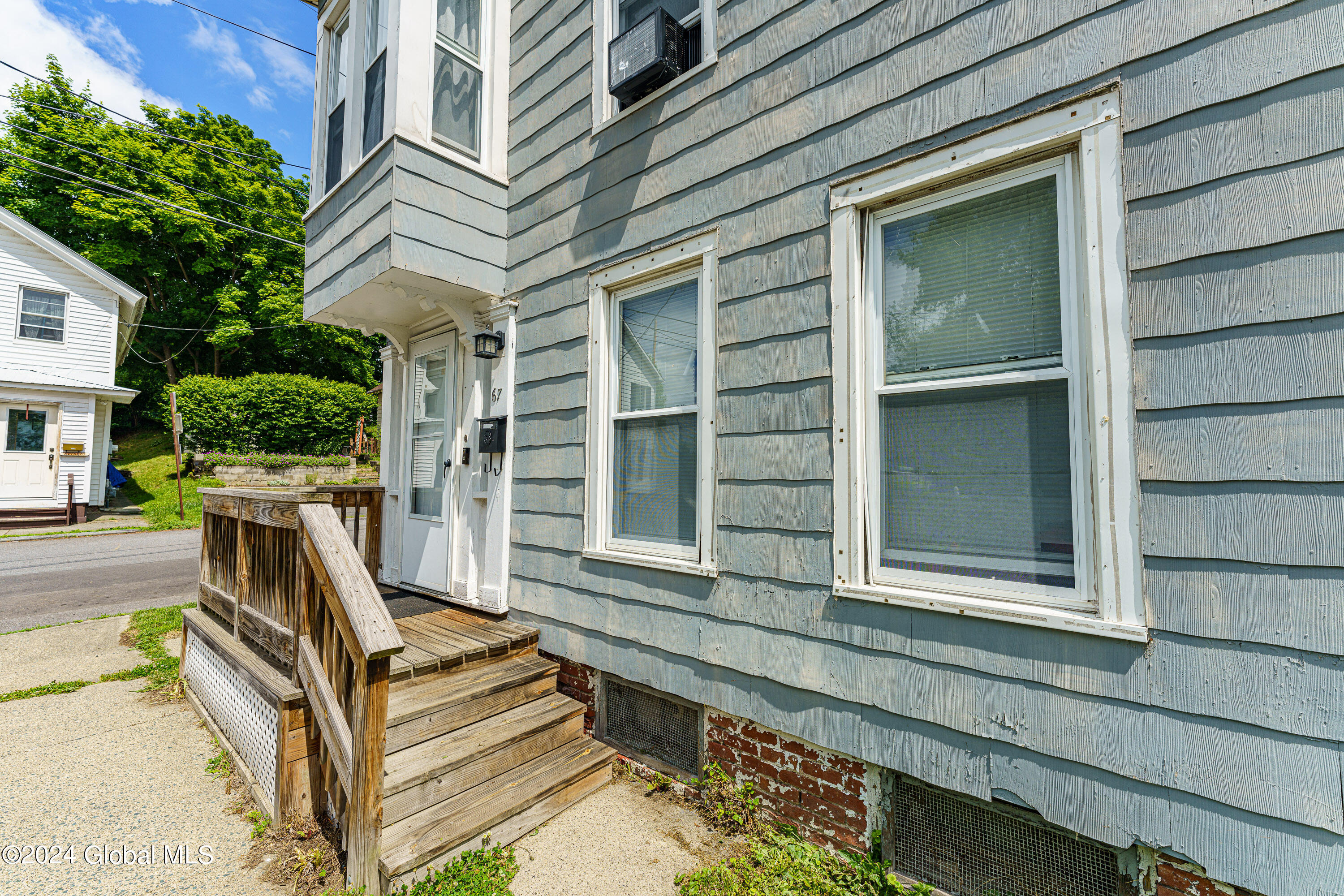 67 Middle Street