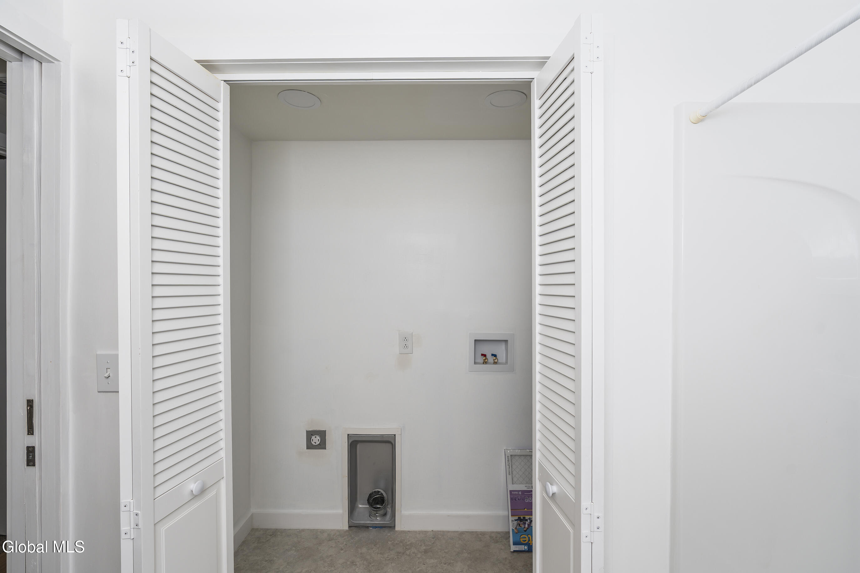292 Bloody Pond Road