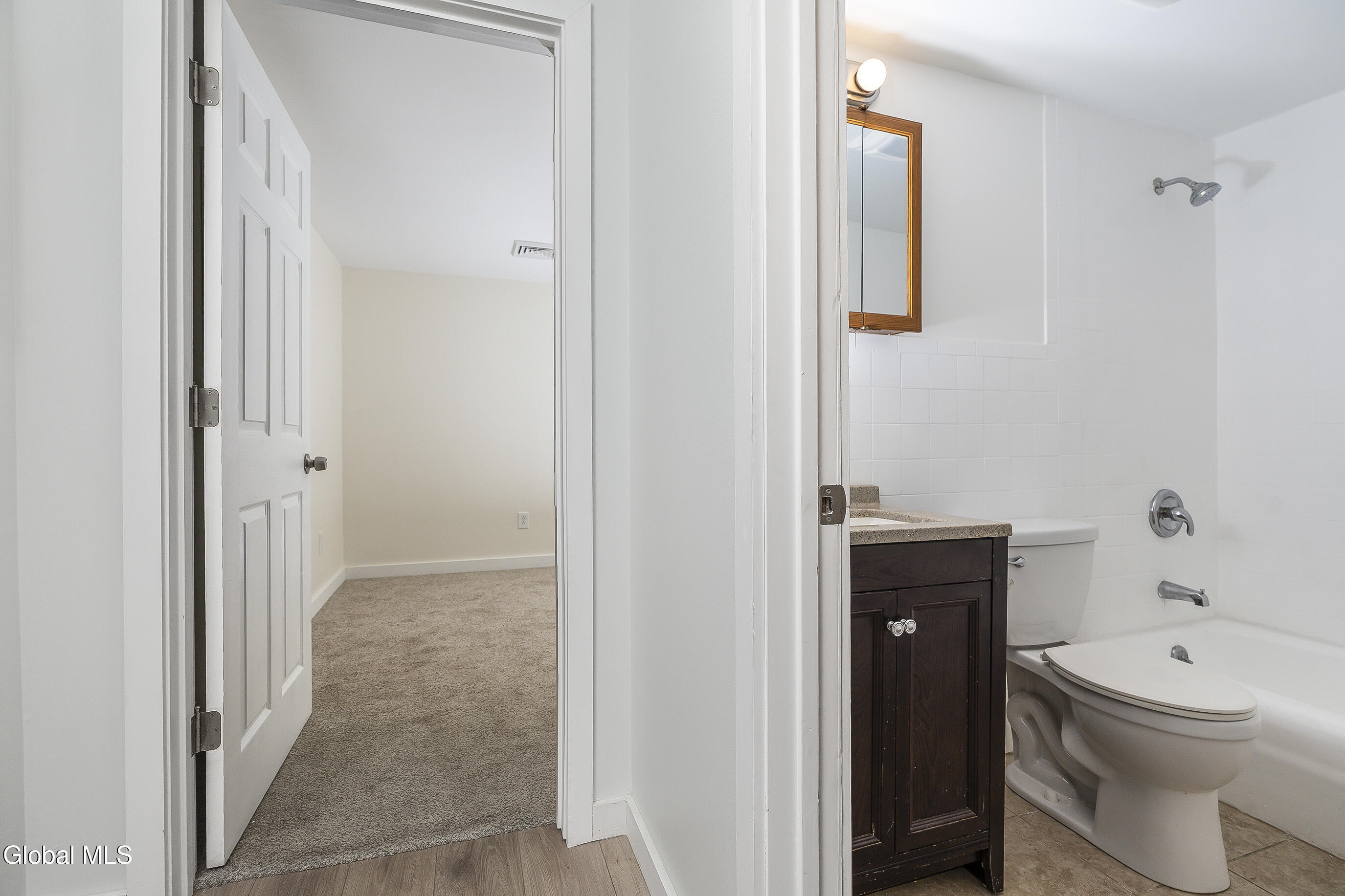 292 Bloody Pond Road
