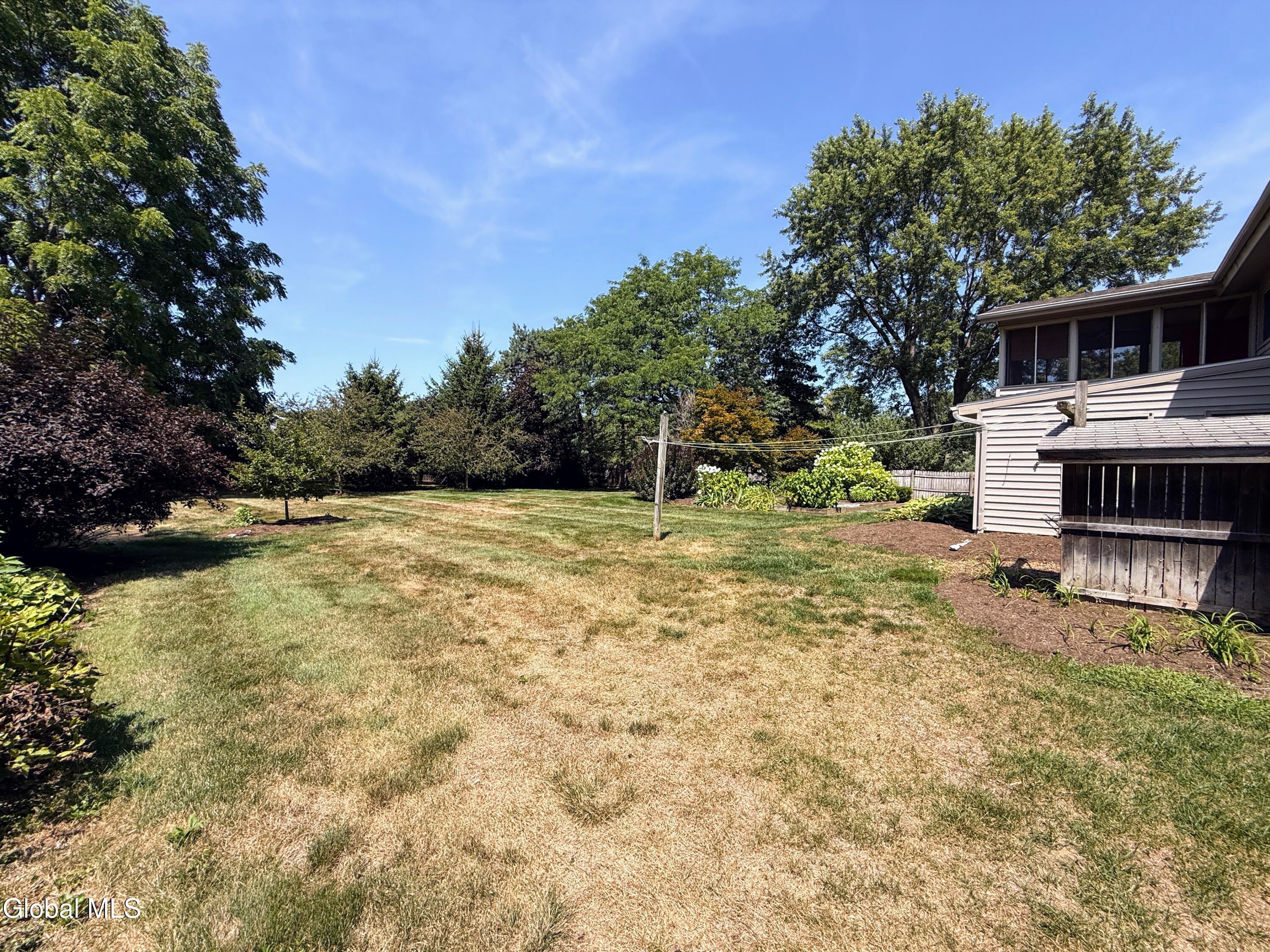 12 Apple Blossom Lane