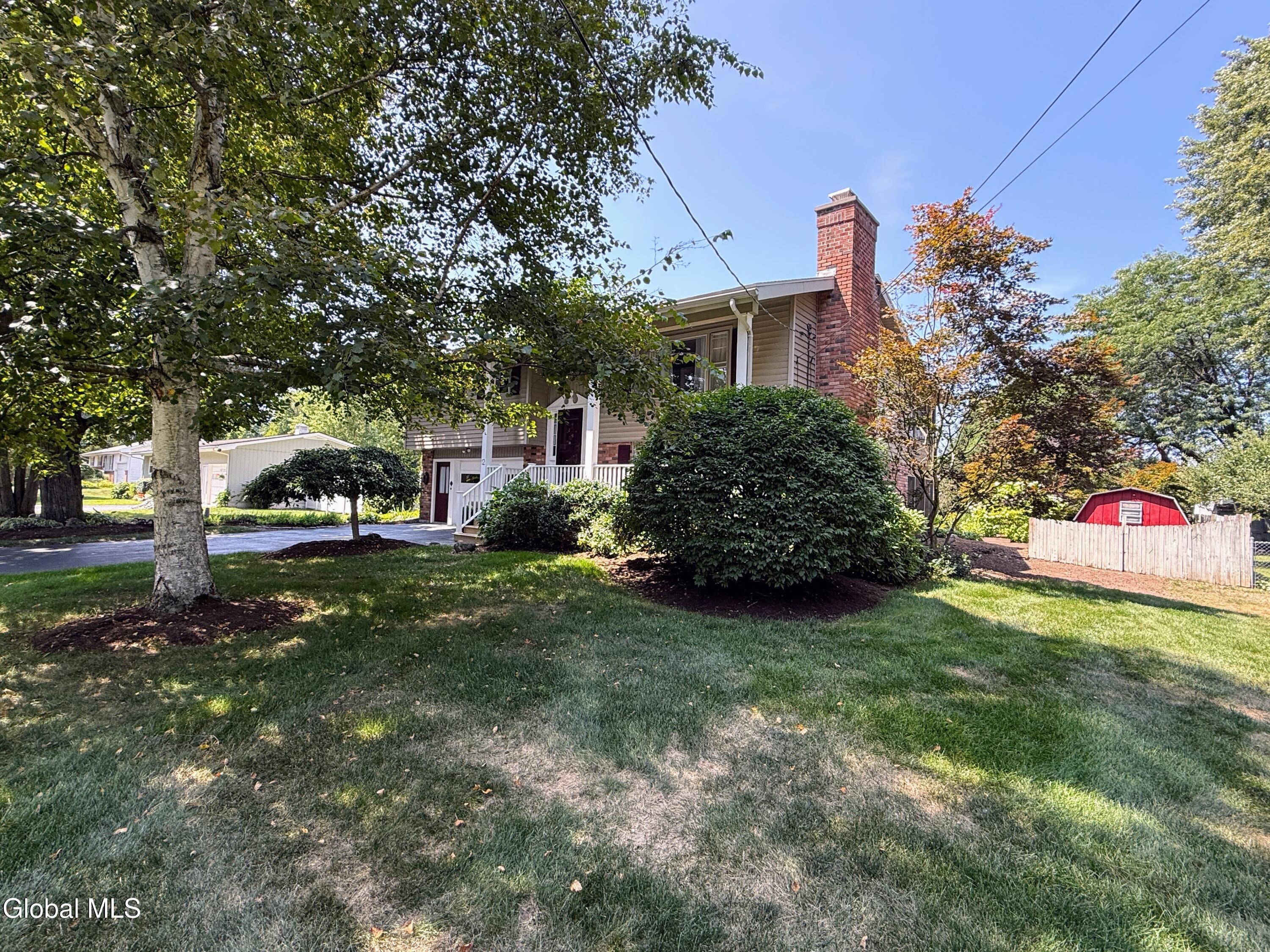12 Apple Blossom Lane