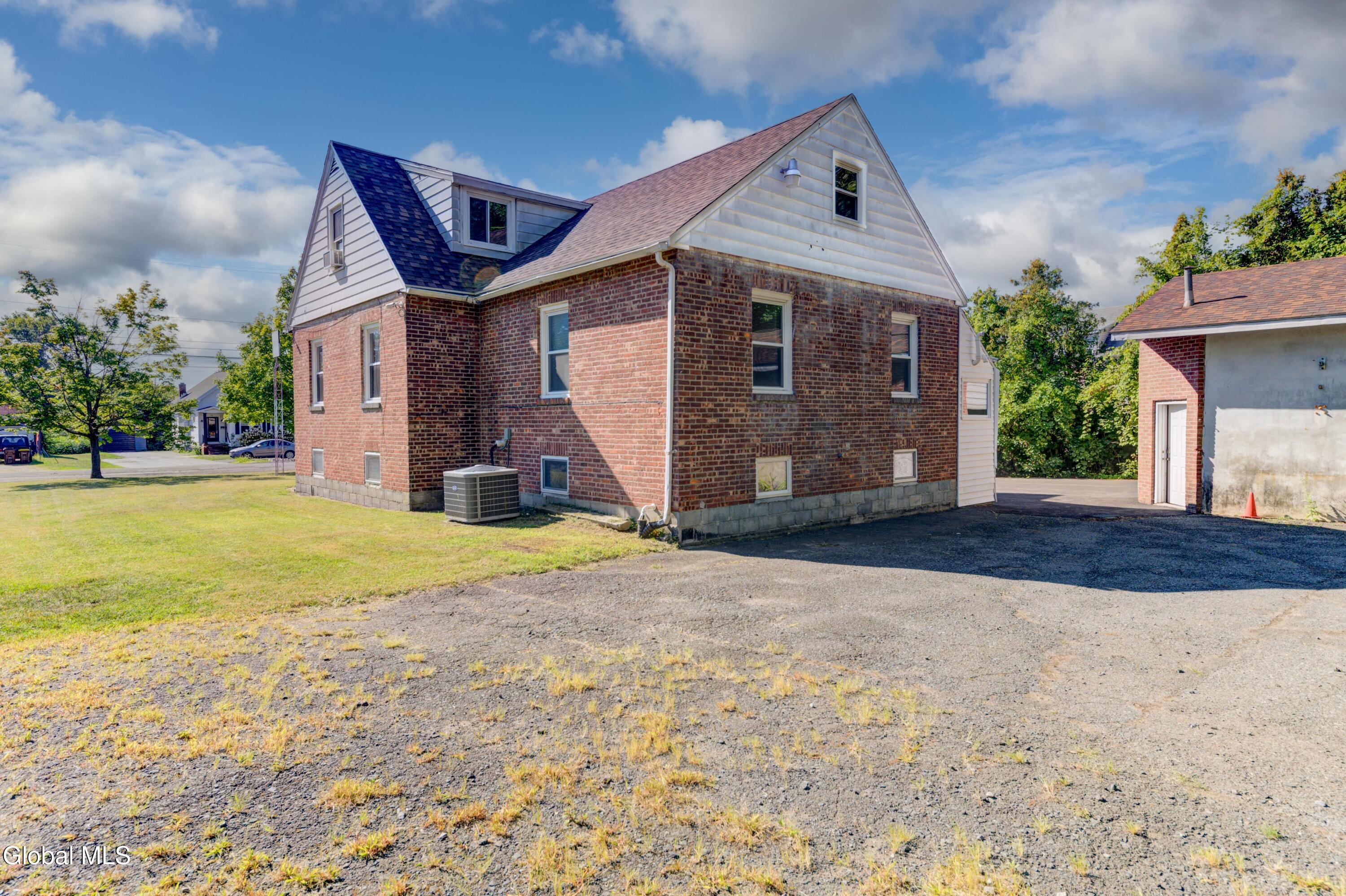 34 Russell Road
