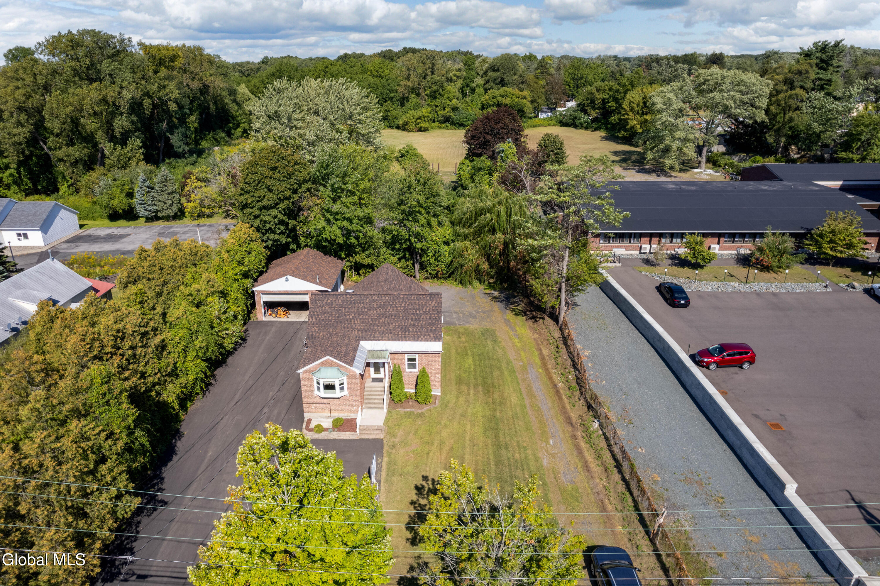 34 Russell Road