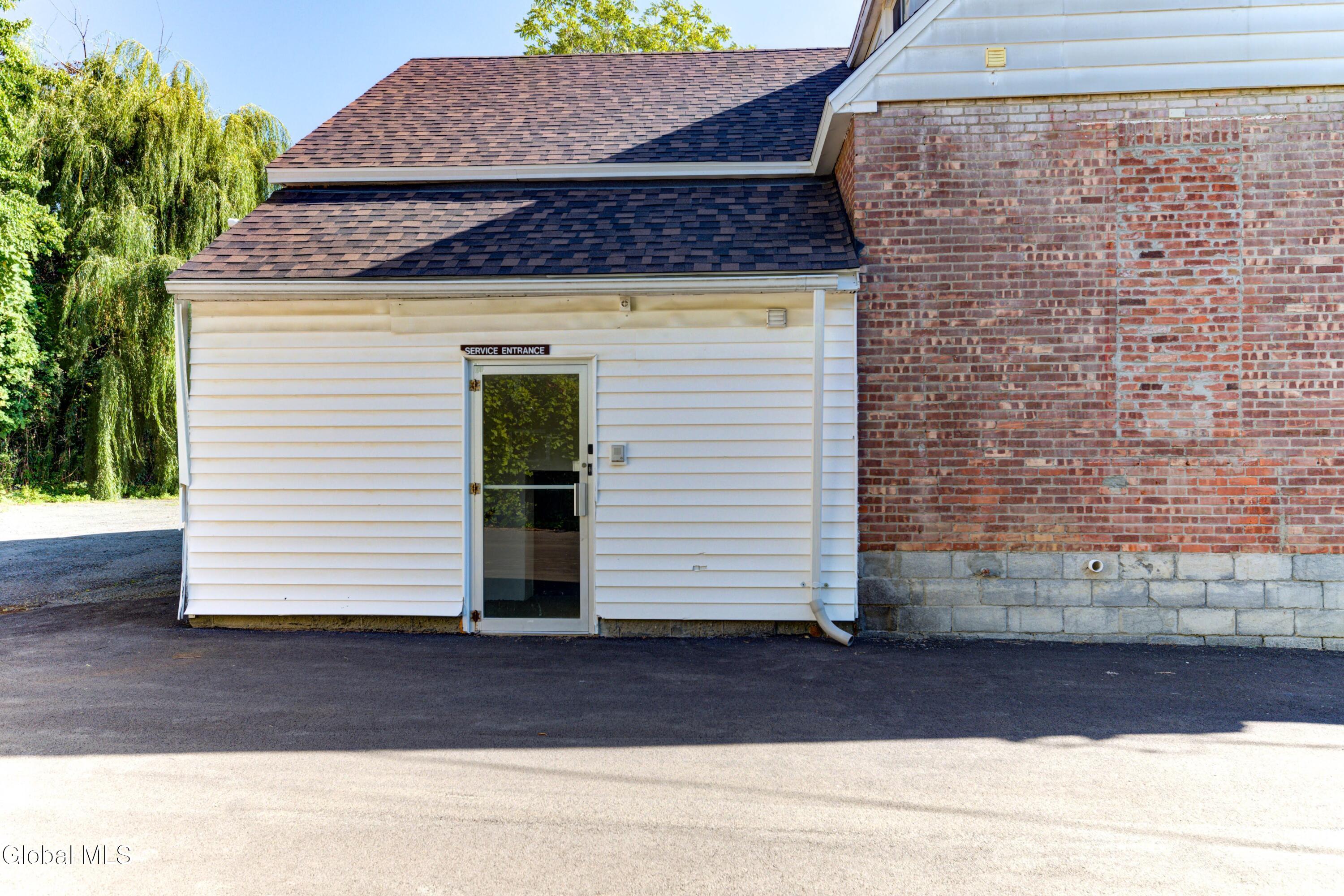 34 Russell Road