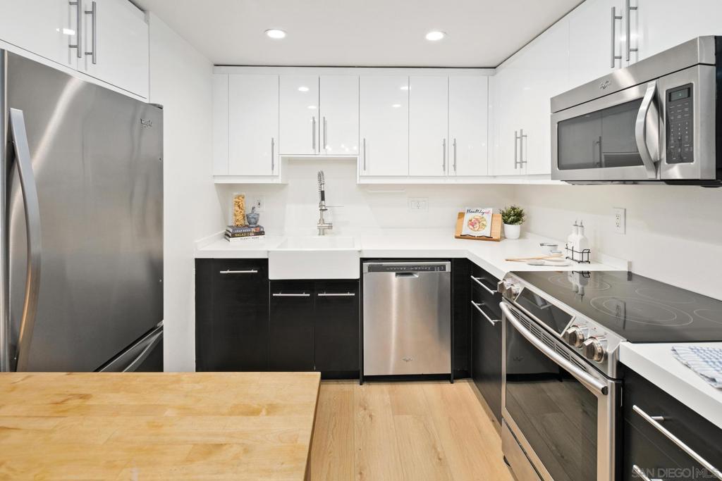 2323 Adams 102