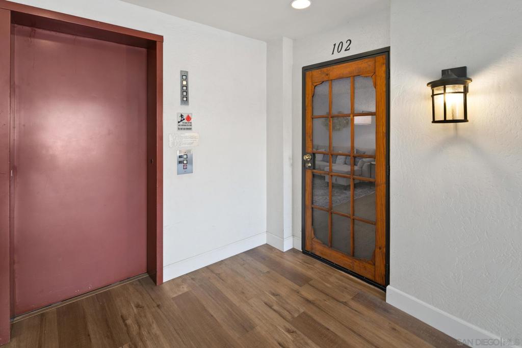 2323 Adams 102