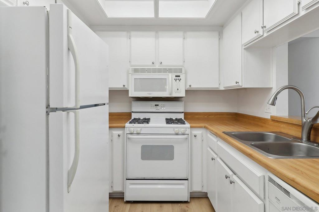 2039 Lakeridge 204