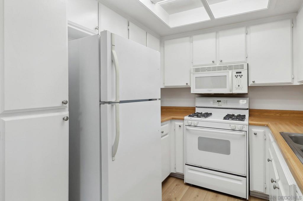 2039 Lakeridge 204