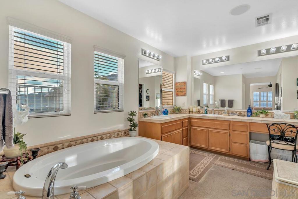 10010 Destiny Mountain Ct