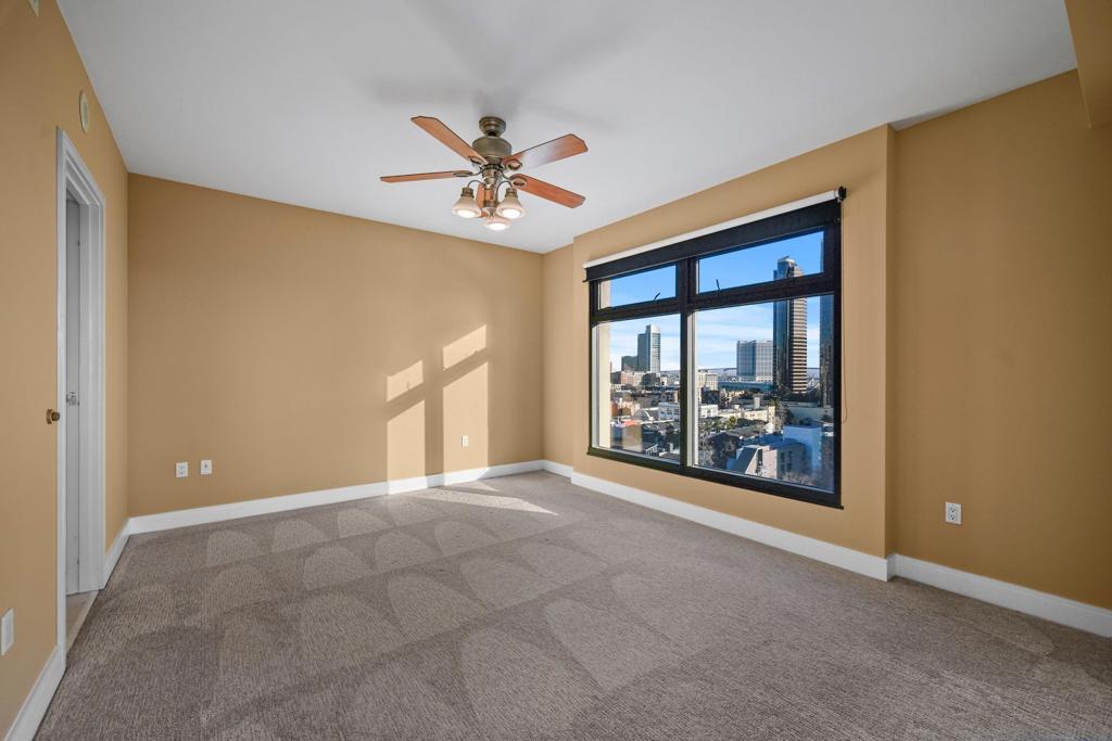 645 Front St 1206