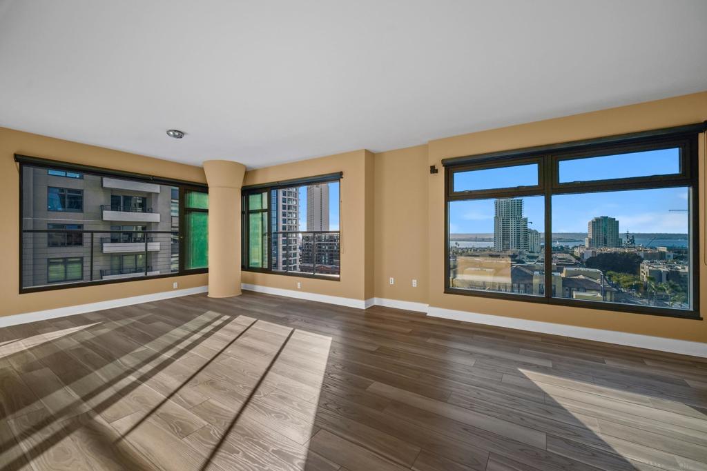 645 Front St 1206