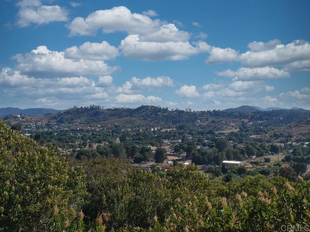 11739 Rocky Lane