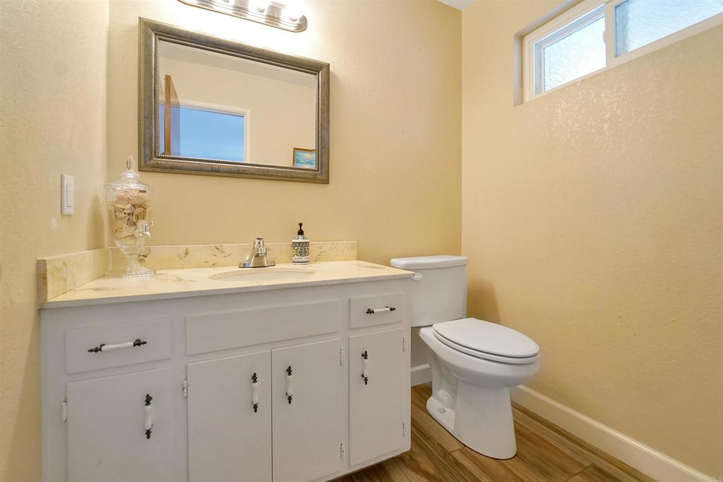1516 Avenida Ladera