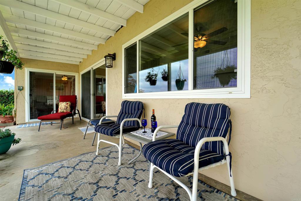1516 Avenida Ladera