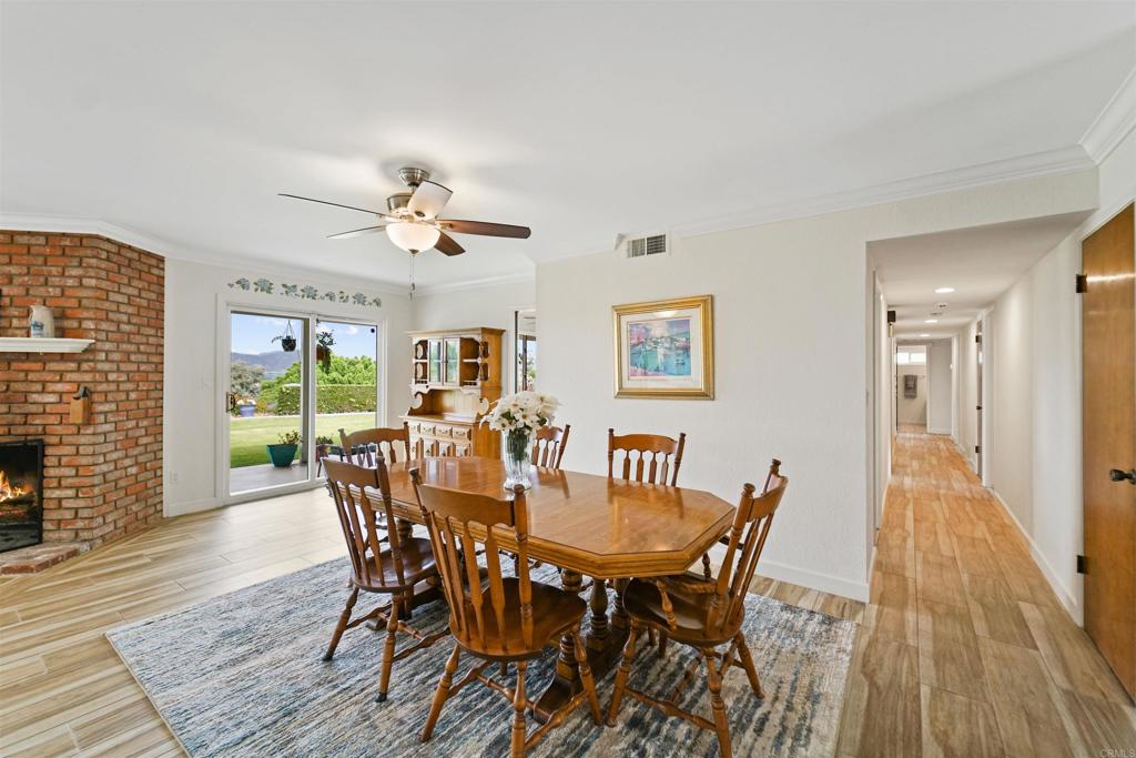 1516 Avenida Ladera