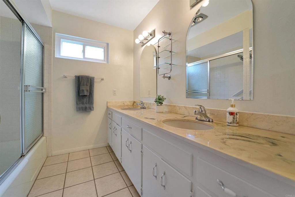 1516 Avenida Ladera