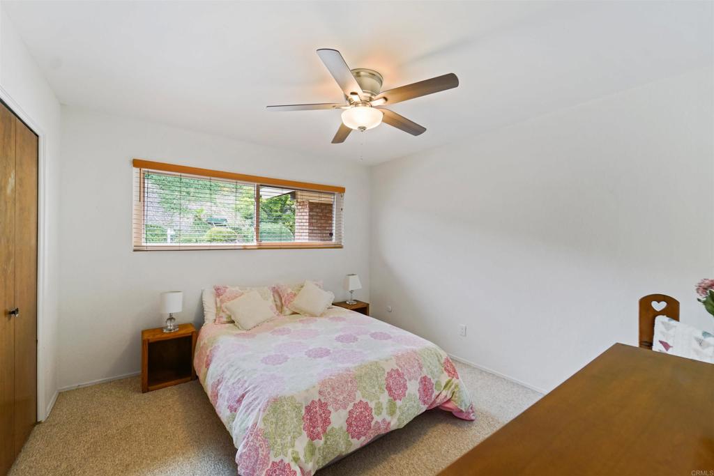 1516 Avenida Ladera