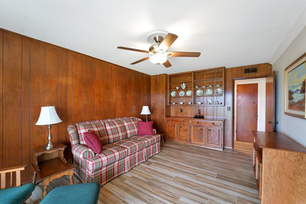 1516 Avenida Ladera