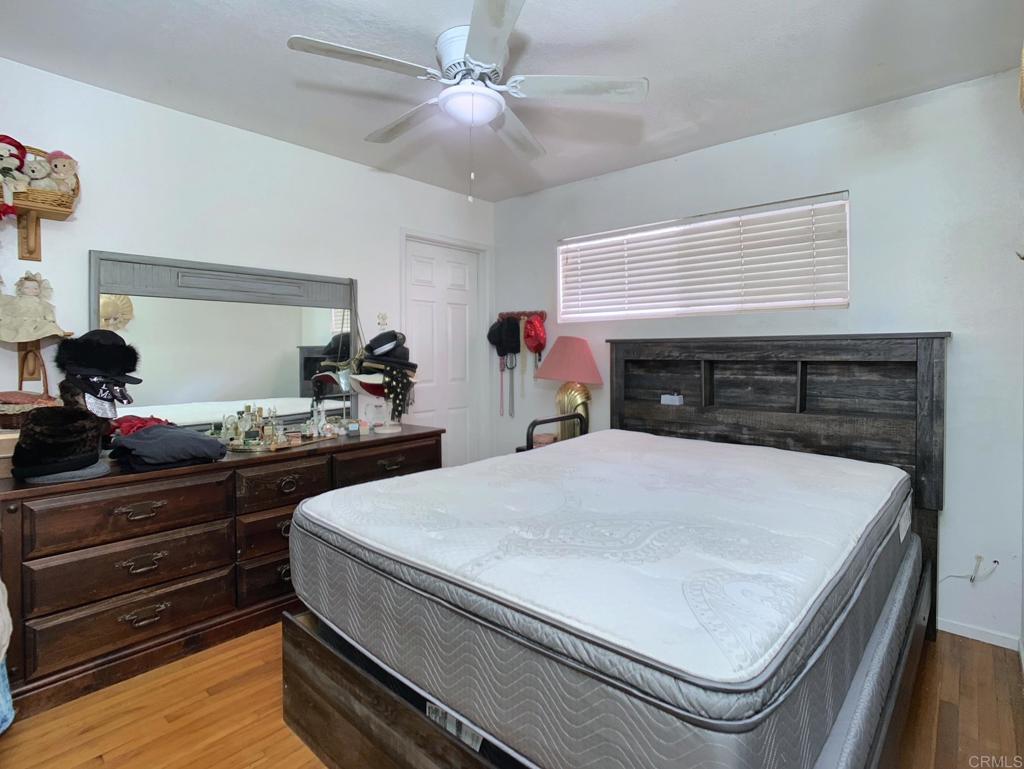1653 Vallea Street