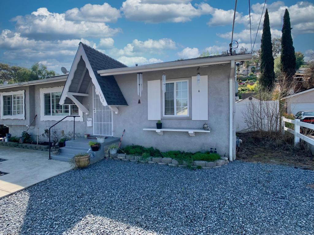 1653 Vallea Street