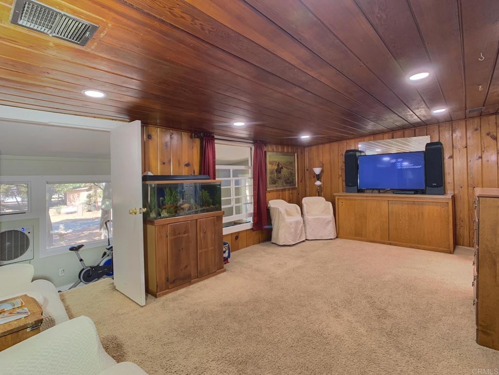 2060 Phelps Road