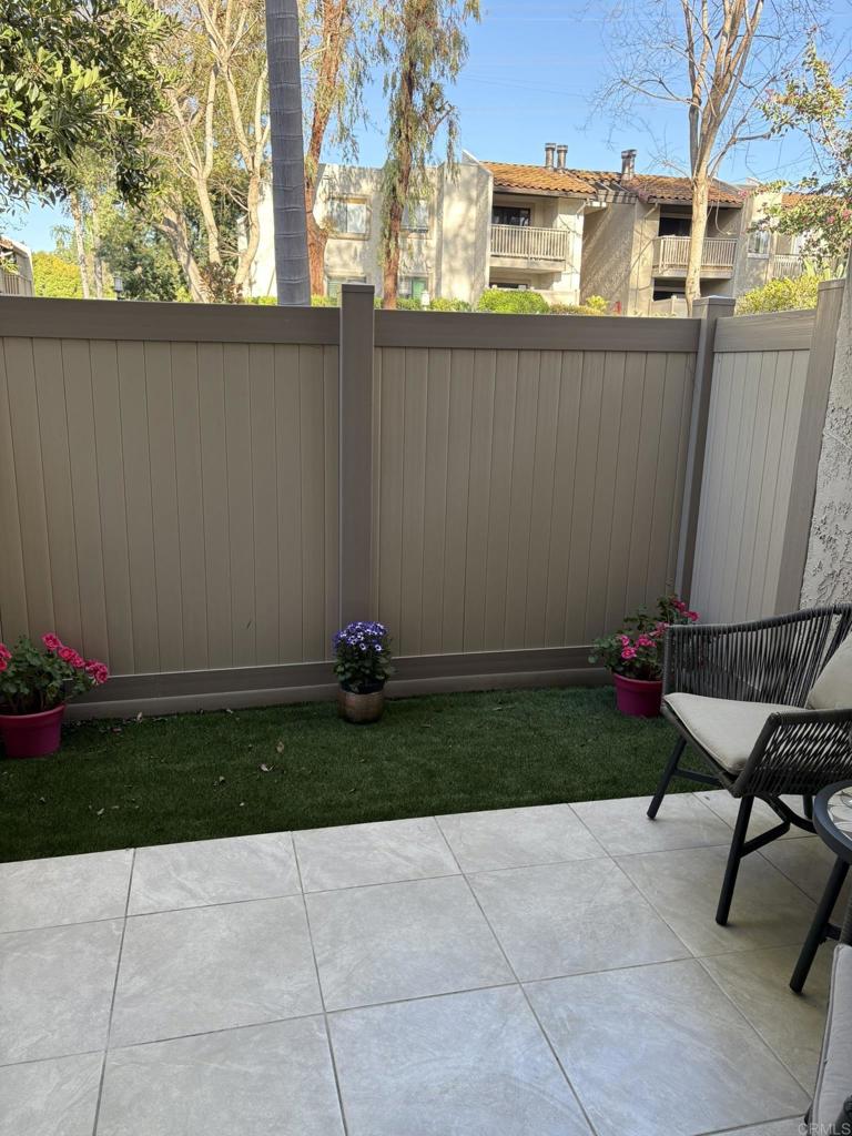 9919 Azuaga Street E105