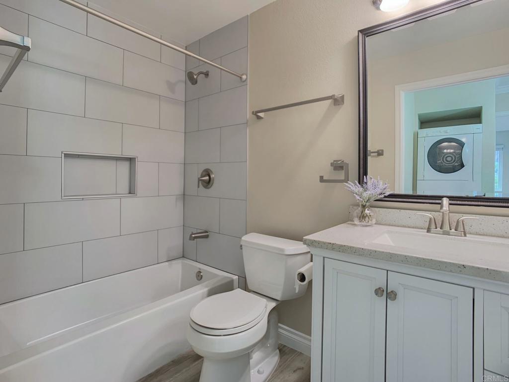 9919 Azuaga Street E105