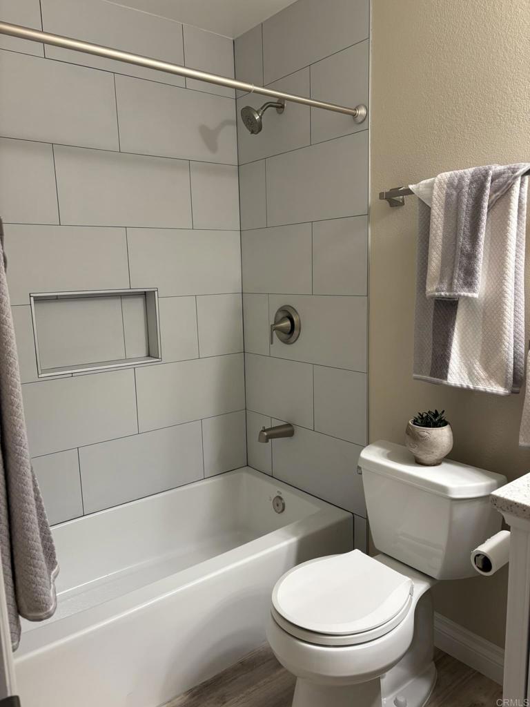 9919 Azuaga Street E105