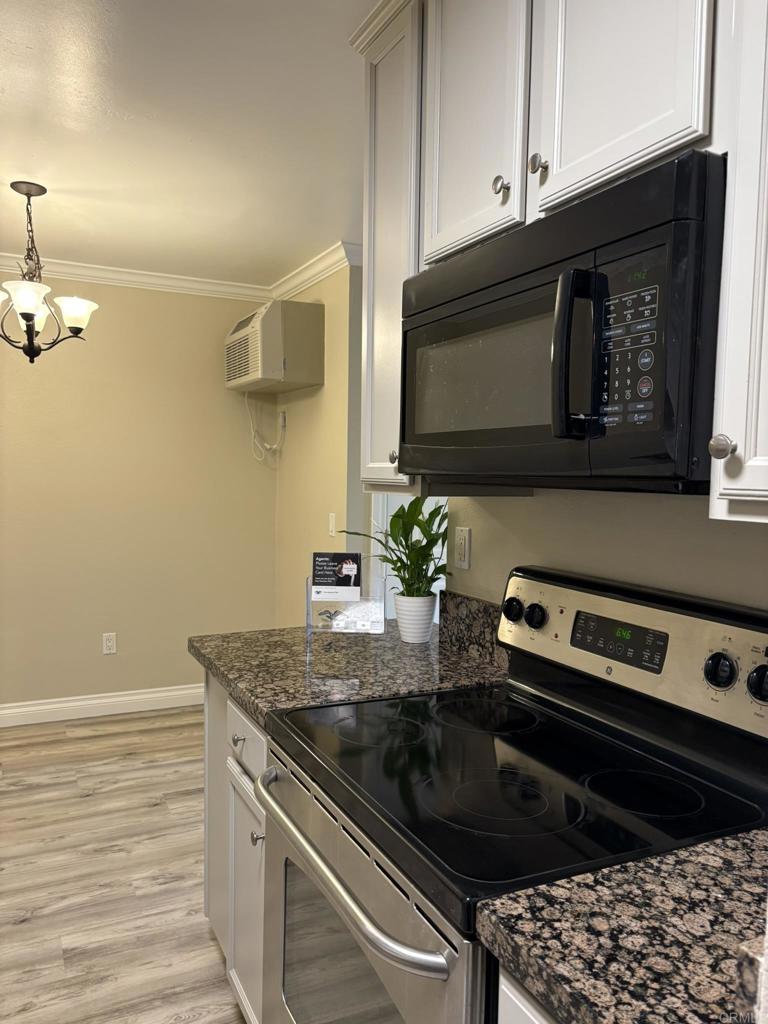 9919 Azuaga Street E105