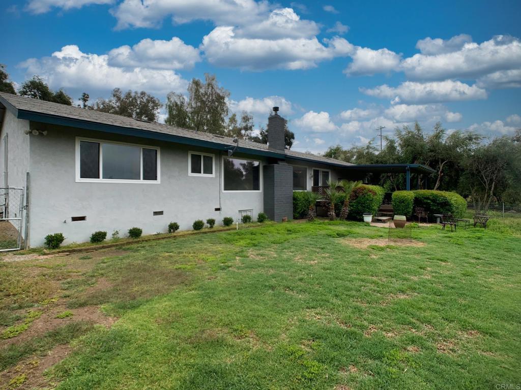 3130 E Victoria Drive