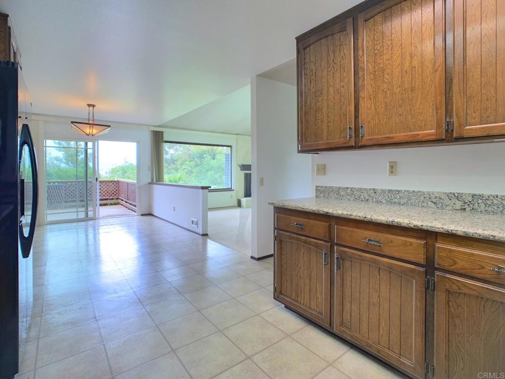 3130 E Victoria Drive