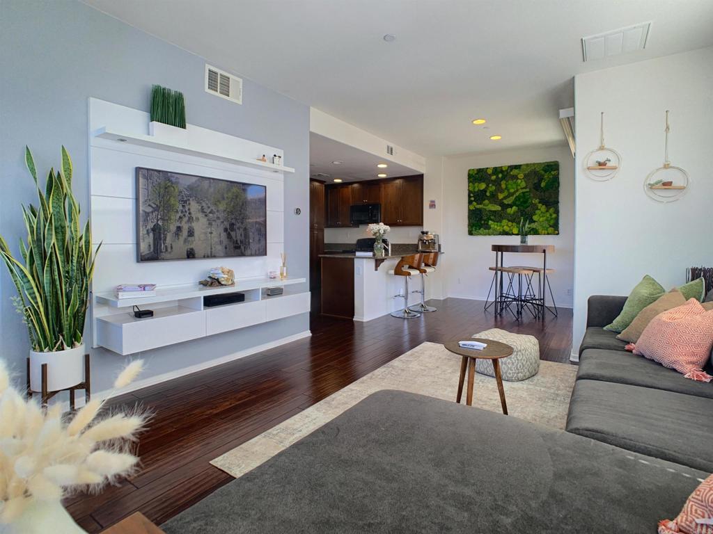 1503 Calabria Street