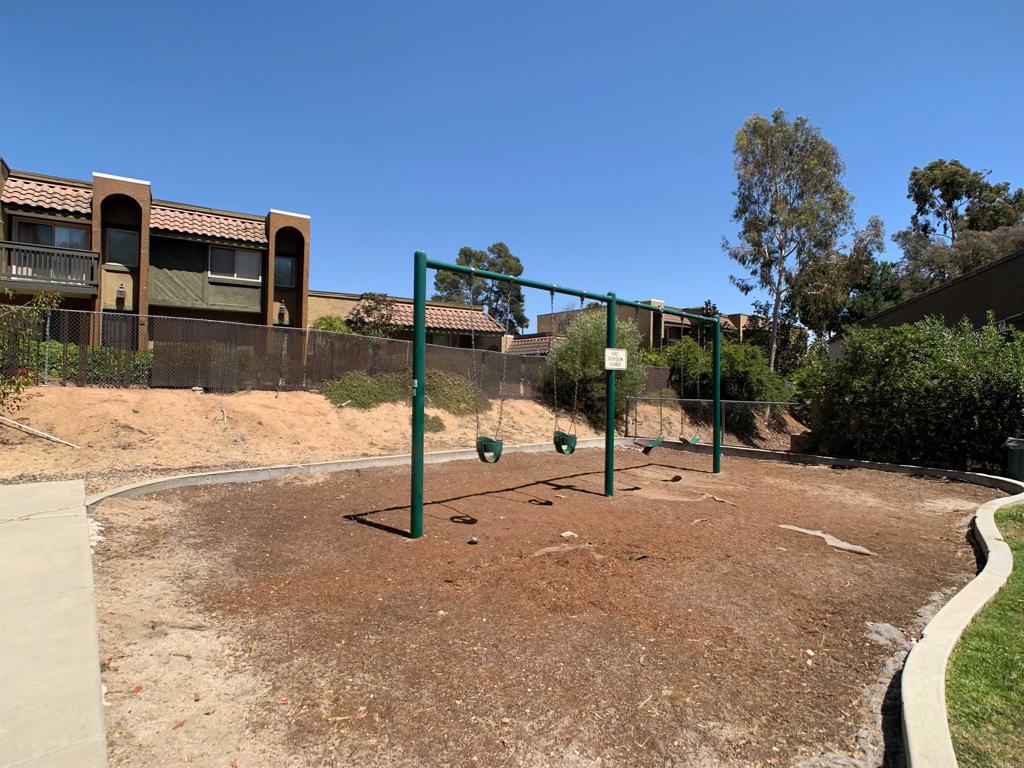 1350 N Escondido Boulevard 44