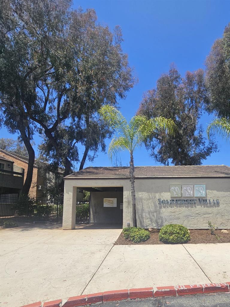 1350 N Escondido Boulevard 44