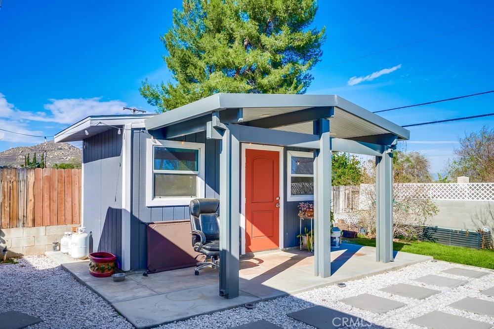 5151 Peacock Lane