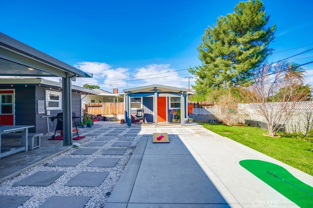 5151 Peacock Lane