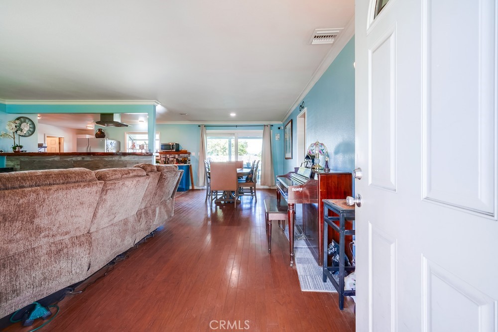 5151 Peacock Lane